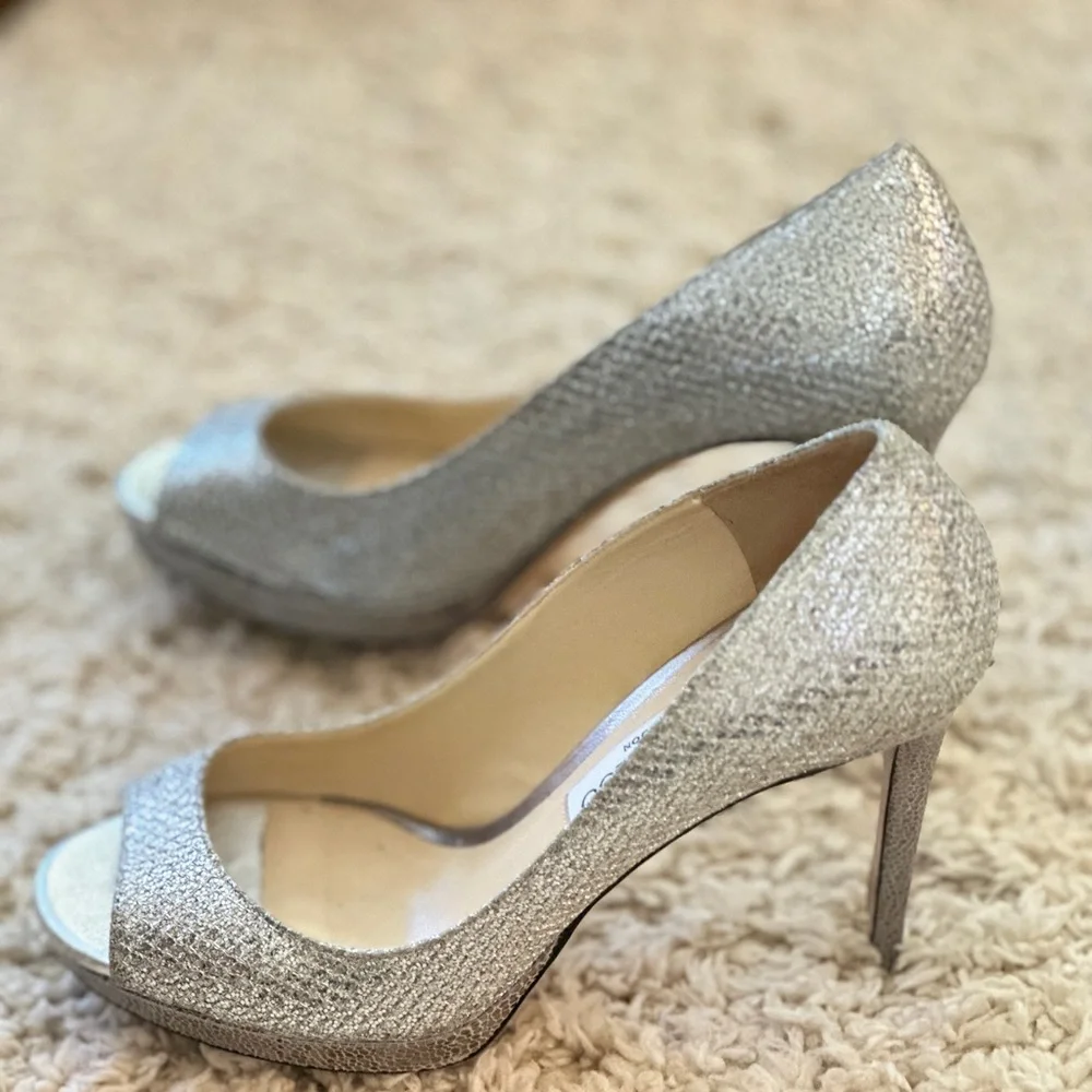 Jimmy Choo Luna 100 Glitter Fabric Platform Peep-Toe Pump, Size 39 - Picture 5 of 11
